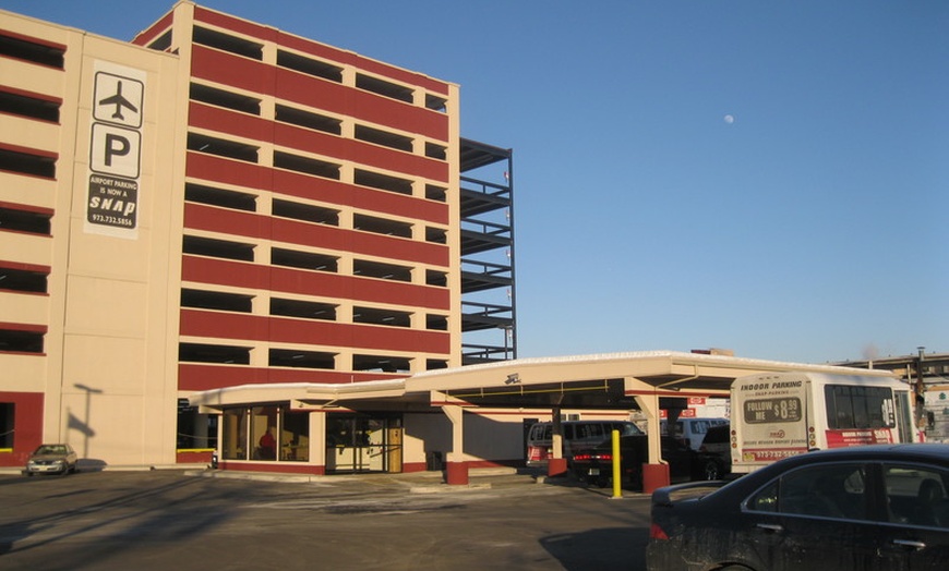 Snap Parking (EWR) Cheap Newark Parking Long Term From 16.99/Day