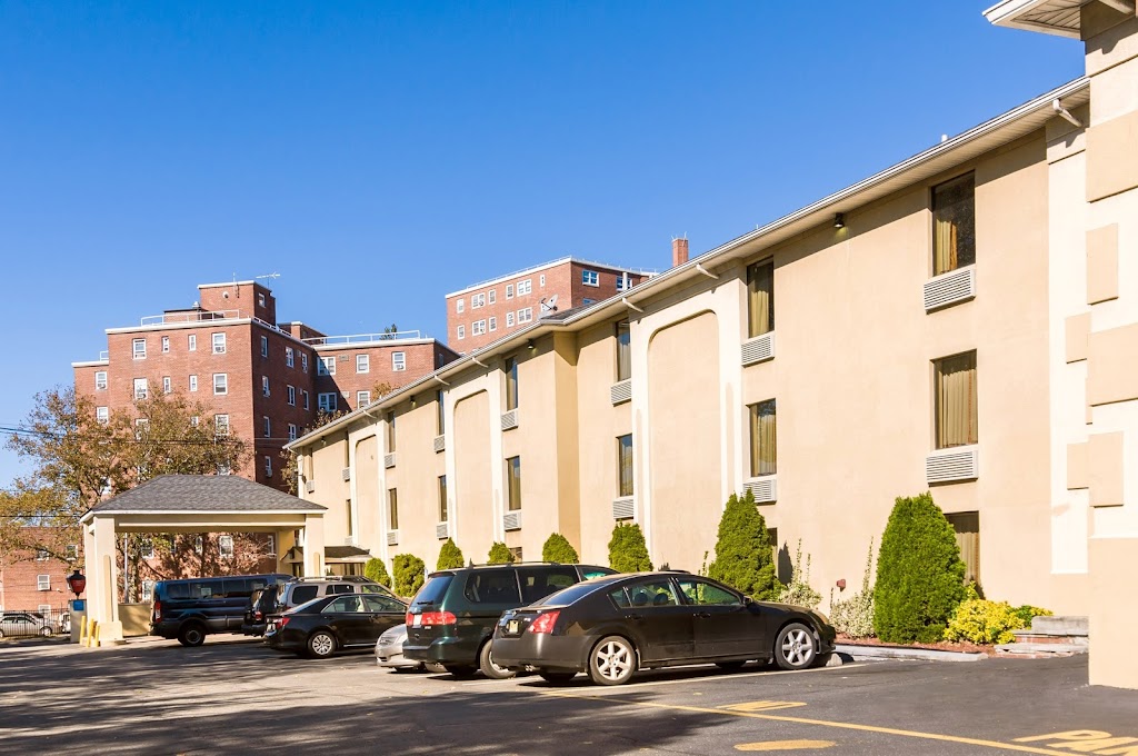 Red Carpet Inn (EWR) Cheap EWR Parking Lot Starting from 6.95/Day