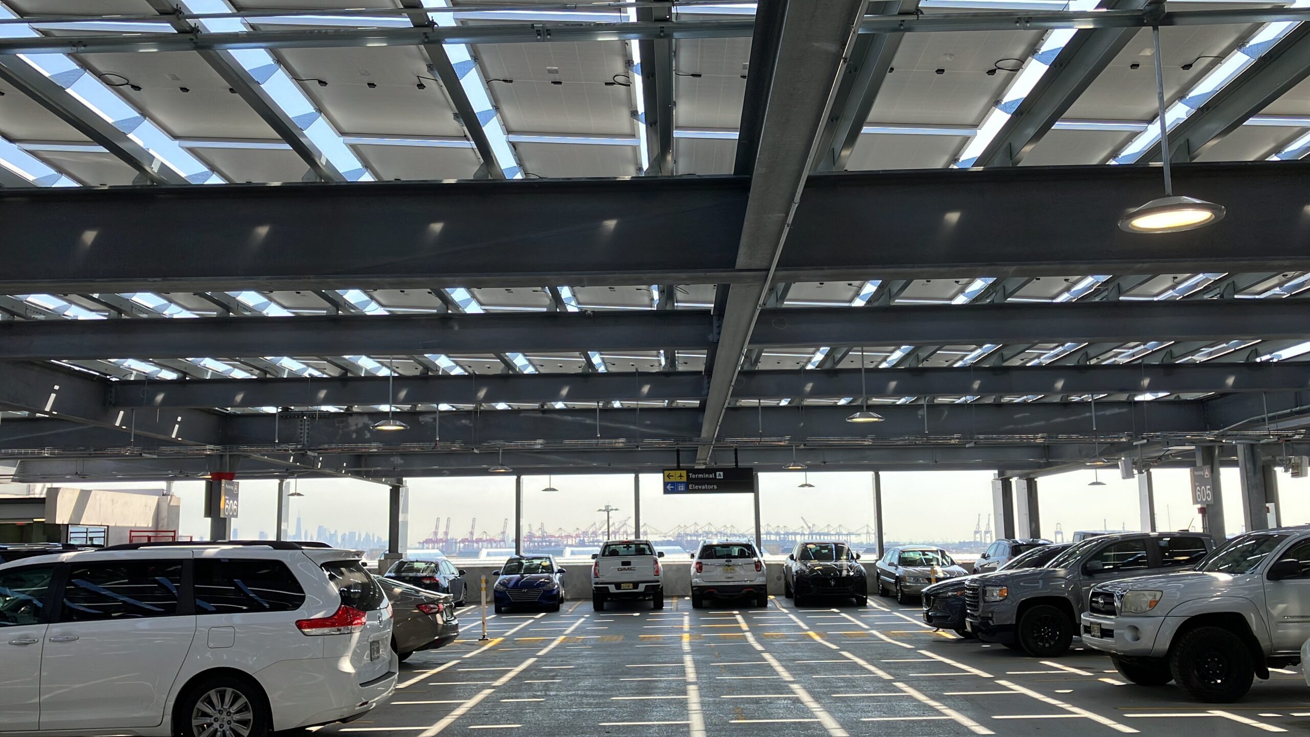 Parking Etiquette: Dos and Don’ts at Newark Liberty Airport